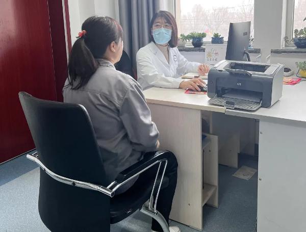 24歲媽媽肝癌晚期，醫(yī)生嘆息：3年前早有征兆……?