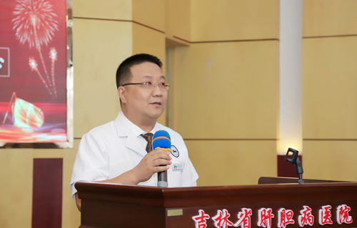 肝膽熱血寫春秋 | 曲洪波：不負“肝膽人”之名，青春無悔鑄就醫(yī)路輝煌