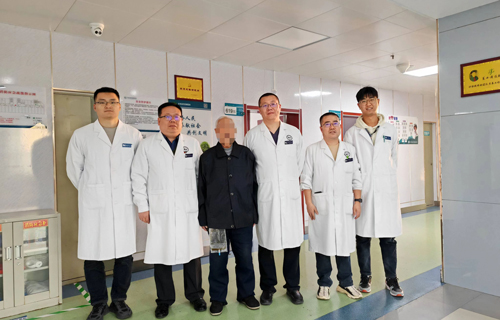 一臺微創(chuàng)手術，匯集了他們對患者的無限關愛