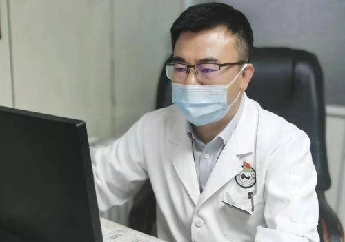 “秘密處方”讓大男孩告別“肝病”陰影